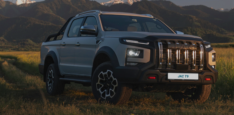 Рамный внедорожник с 8-ступенчатым «автоматом», полным приводом и корнями Toyota Hilux. В России уже ведут сборку JAC T9